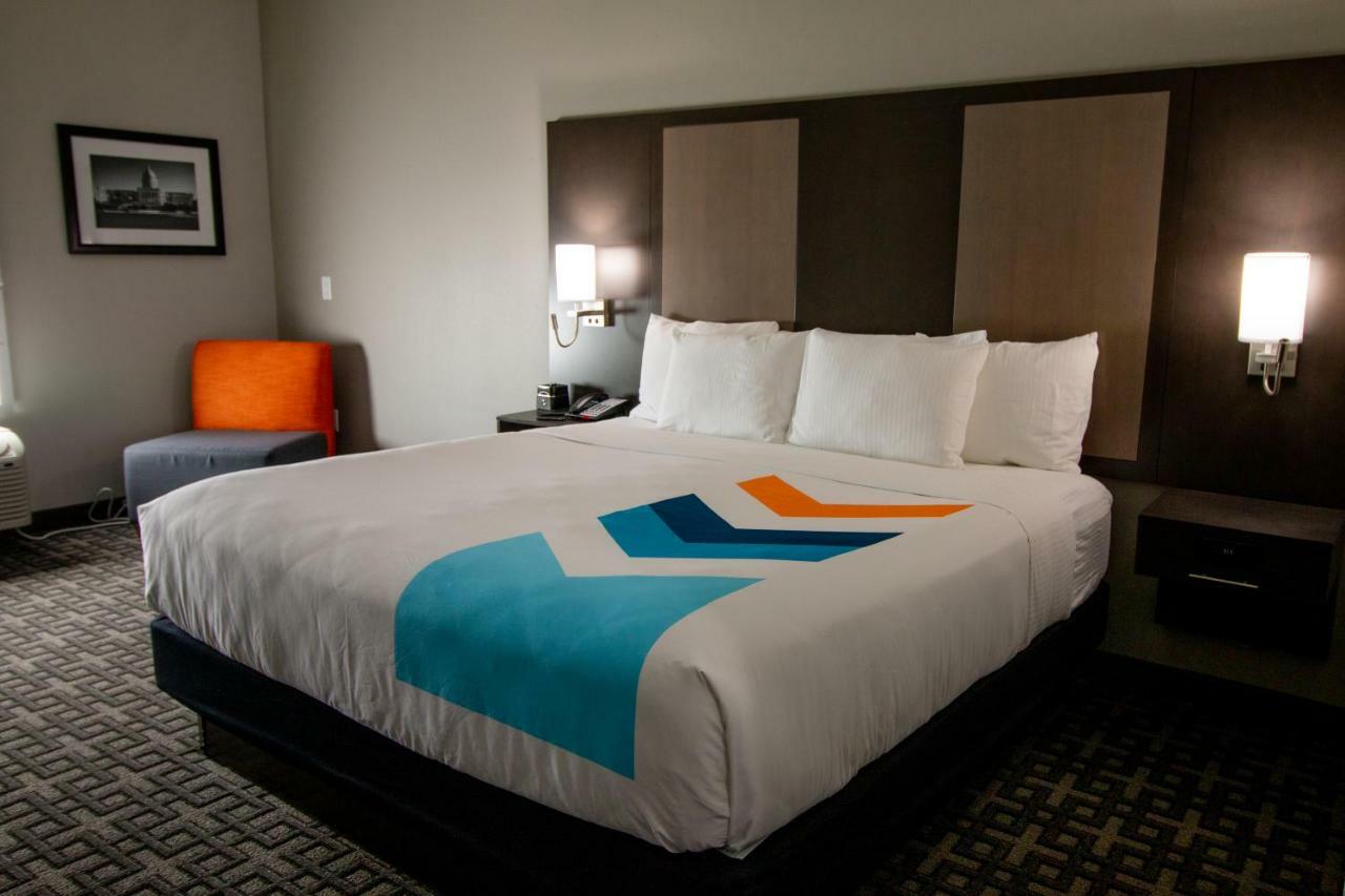 Hotel Pryor Pryor Creek Экстерьер фото