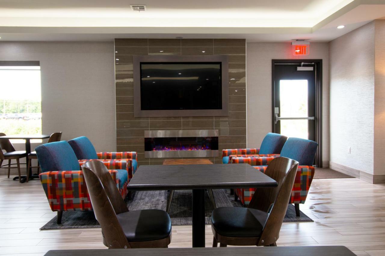 Hotel Pryor Pryor Creek Экстерьер фото