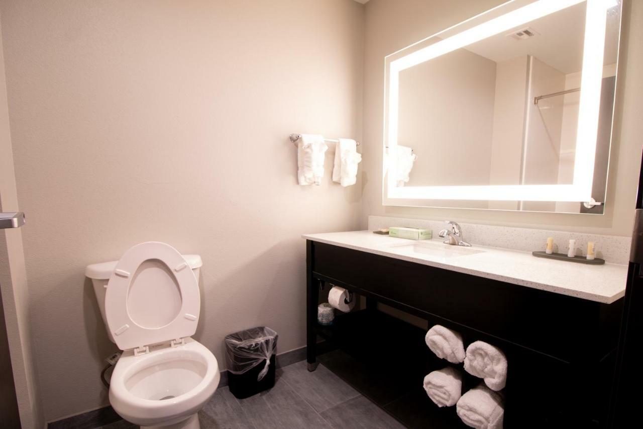 Hotel Pryor Pryor Creek Экстерьер фото